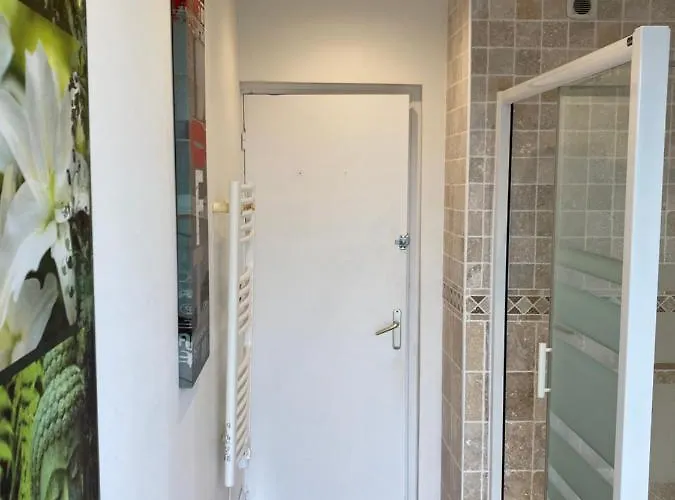 Spacieux Hyper Centre Secteur Liberte Apartamento *